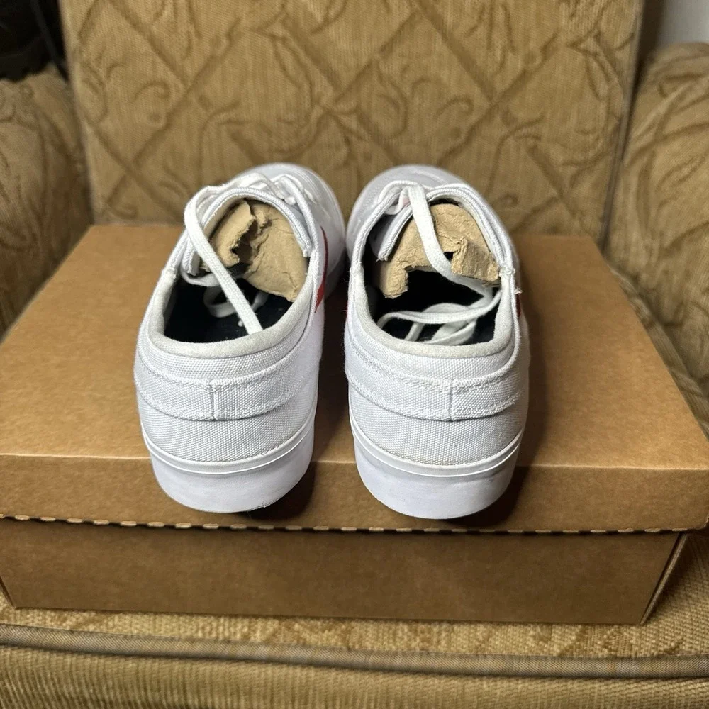 Nike few very